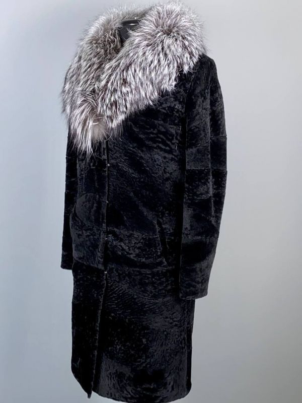 Пальто женское модель 649.1+10 черн.астроган