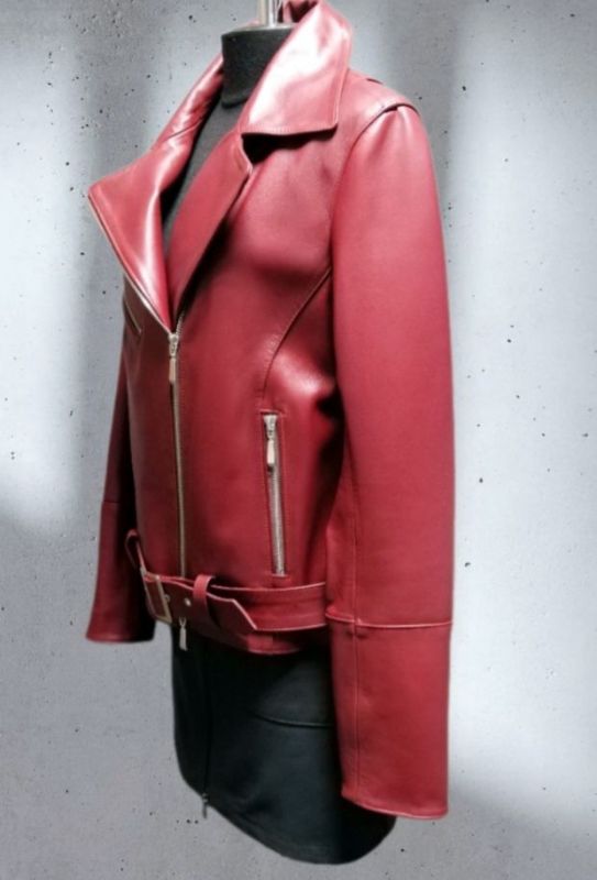 Куртка женская модель 20 бордовая