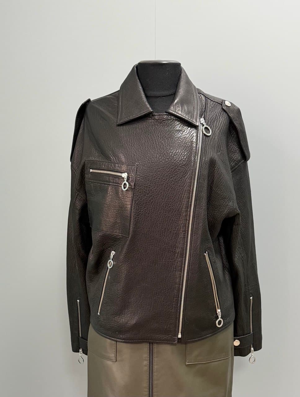 Куртка женская модель 001